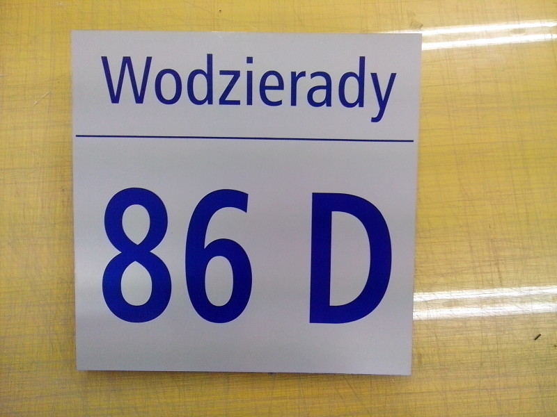 Tabliczka adresowa odblaskowa z dibondu szczotkowanego