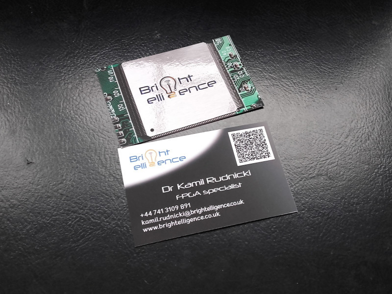 Wizytówki z lakierem selektywnym, laminatem soft touch, w formacie 9x5, dwustronne